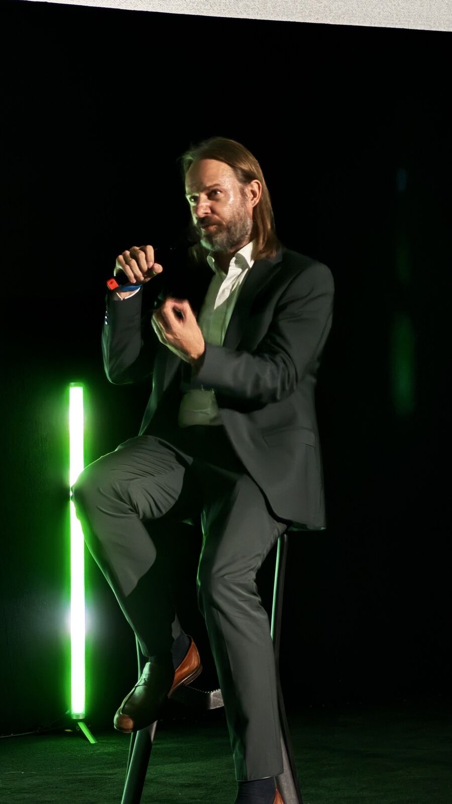 Philipp Baaske speaking on stage